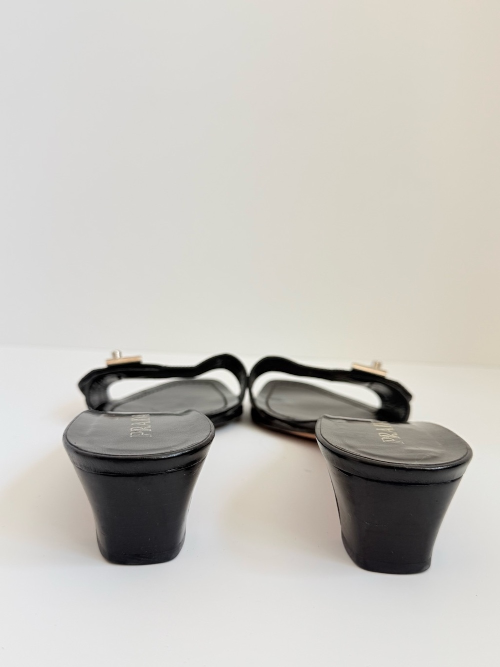 Prada Vintage Y2K Croc Embossed Leather Mule Black Logo Plaque Heels EU 38.5 - Picture 4 of 11